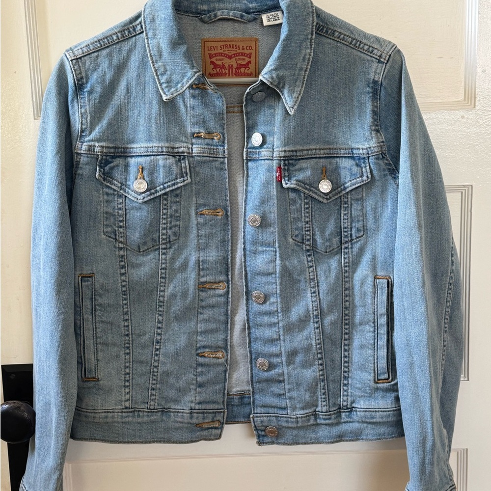 Levi's Classic Denim Jacket in Light Blue